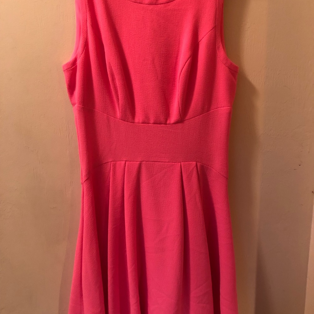 Gianni Bini women’s short cocktail dress. Pink sleeveless. Size S. $25